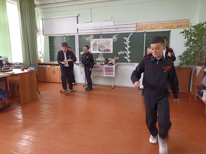 Собирайся, народ, праздник Пасхи у ворот.