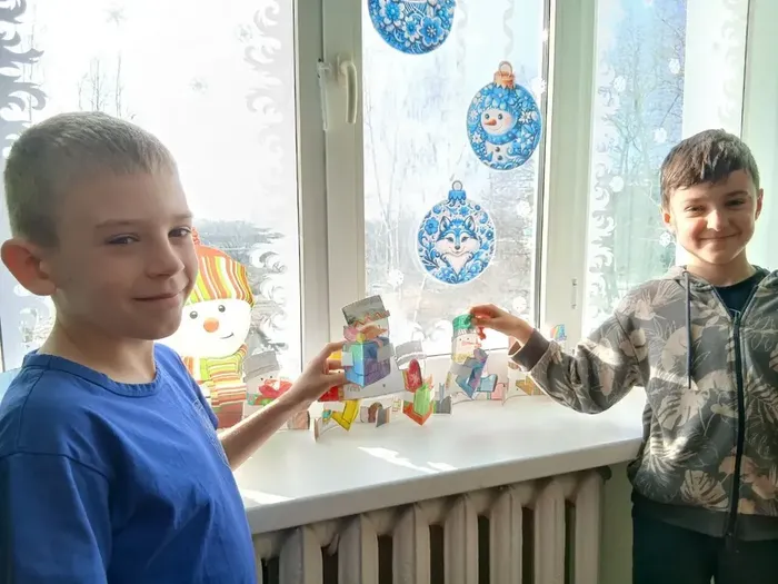 Как "Казачата" украсили класс к Новому году