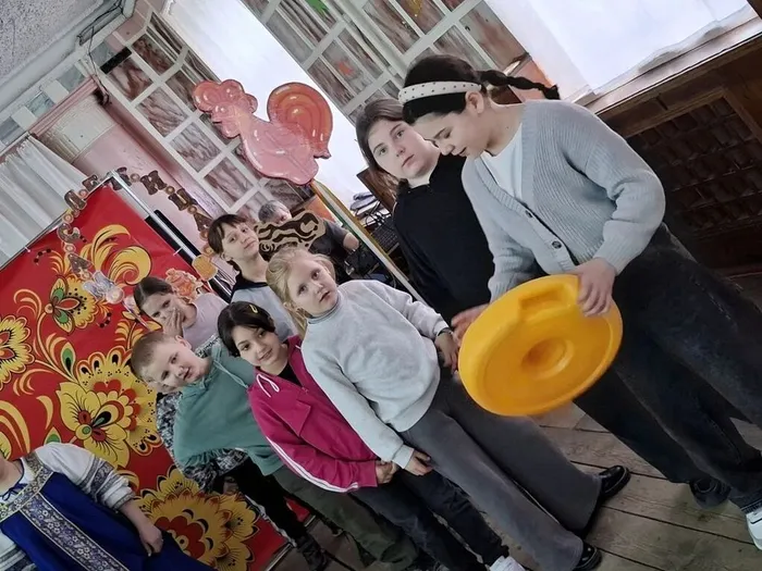 Спеши, народ, Масленица идёт