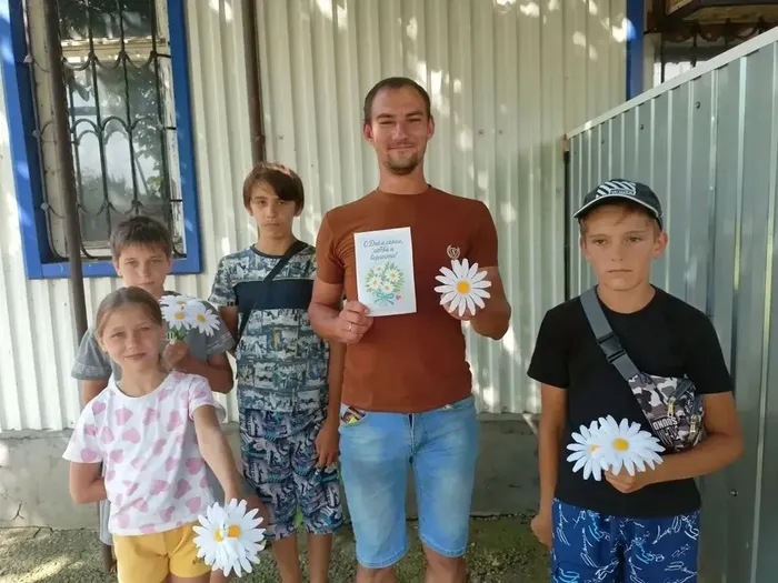 Ромашки — белый лепесток