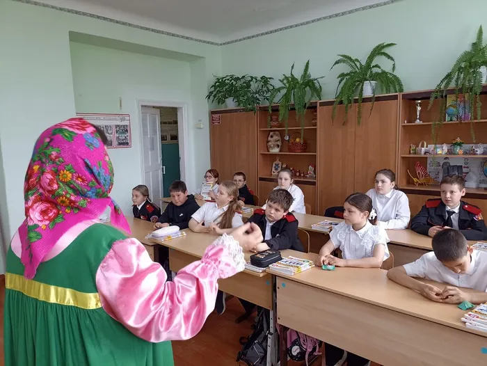 Собирайся, народ, праздник Пасхи у ворот.