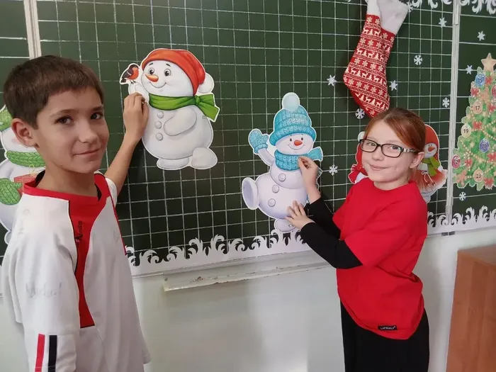 Как "Казачата" украсили класс к Новому году