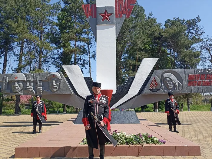 Живёт Победа в поколеньях