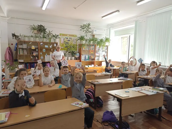 Если сломан светофор, не беги во весь опор!