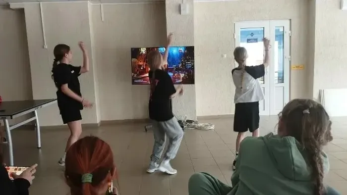 Мы мороза не боимся, мы играем, веселимся