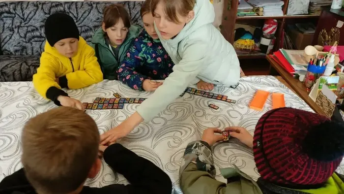 Мы играем, не скучаем