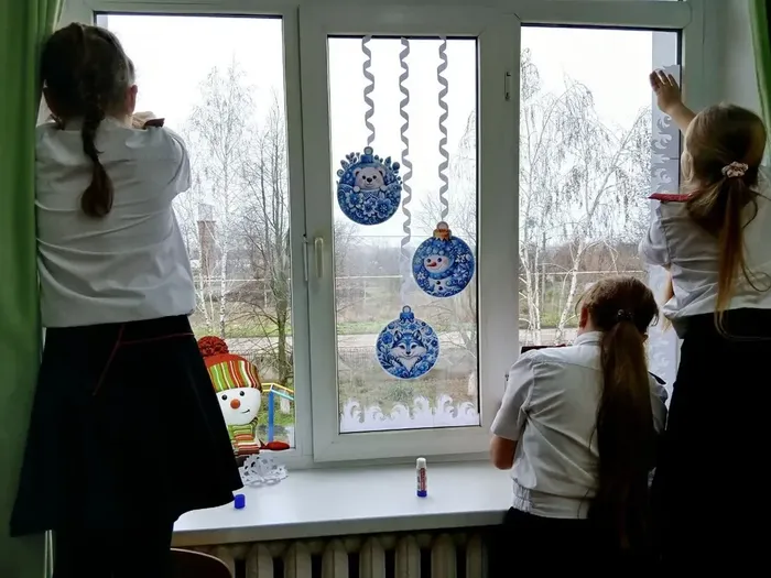 Как "Казачата" украсили класс к Новому году