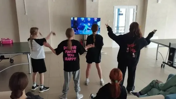 Мы мороза не боимся, мы играем, веселимся