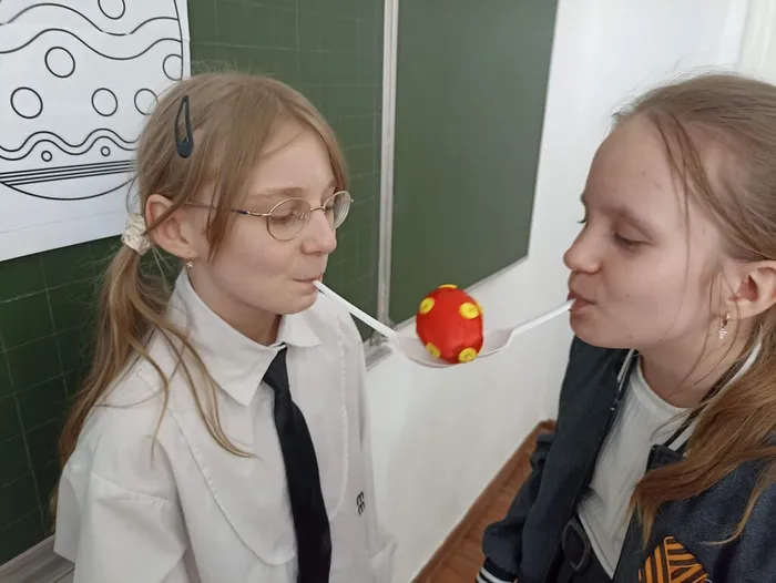 Собирайся, народ, праздник Пасхи у ворот