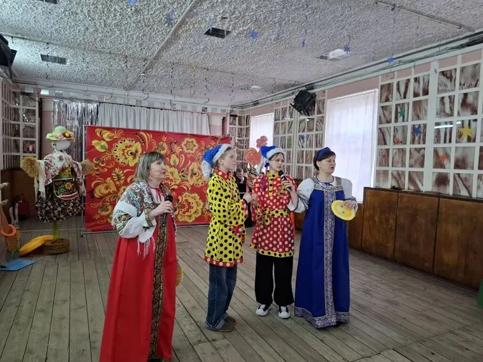 Спеши, народ, Масленица идёт