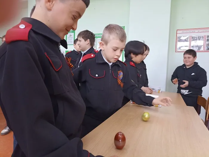 Собирайся, народ, праздник Пасхи у ворот.