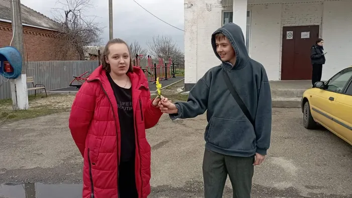 Дарите женщинам цветы