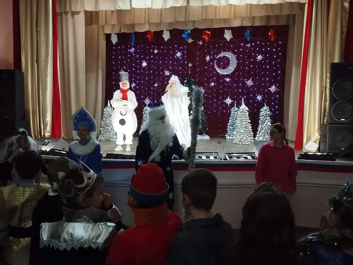 Приключения на новогодней ёлке