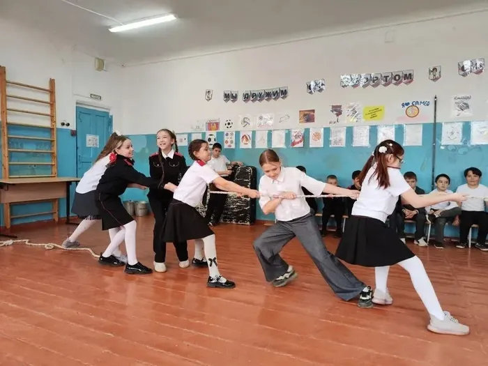 Мальчишки, вперёд!