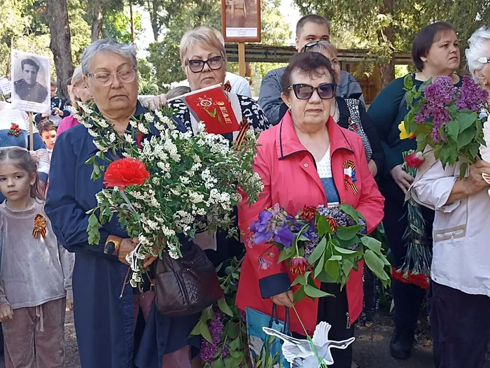 Живёт Победа в поколеньях